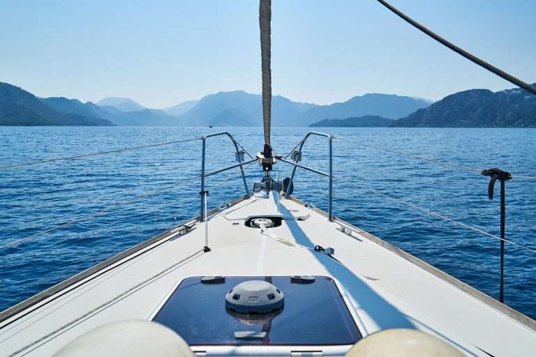 A Complete Guide to Choosing the Best Sailing Trip