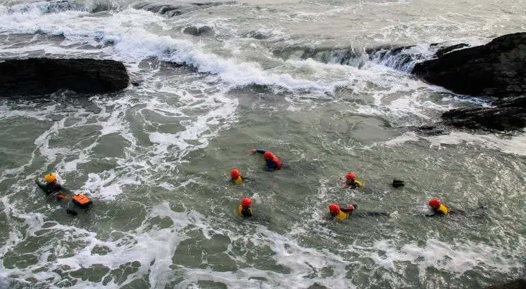Understanding Coastal Conditions for Coasteering: Tides and Swells