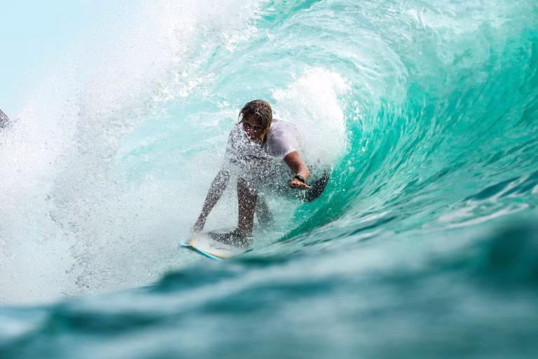 Surfing Tube Bali