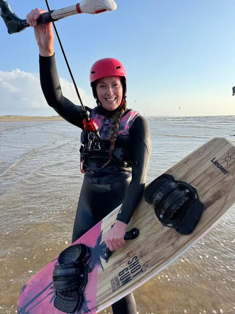 Kitesurfing vs. Wingfoiling – Which is Better?
