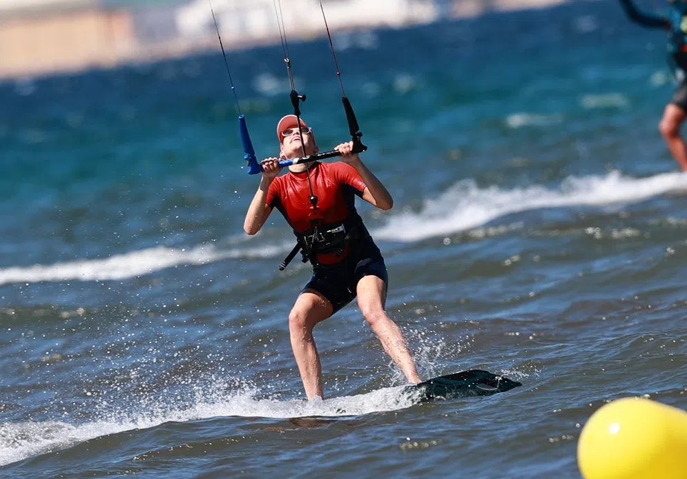 Intensive Beginner Kitesurfing Course in Pollensa Bay gallery 4