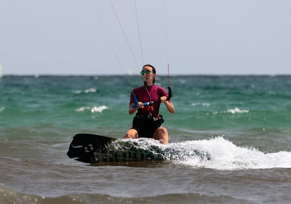 Refresher and Refinement Kitesurfing Course in Pollensa Bay, photo 4