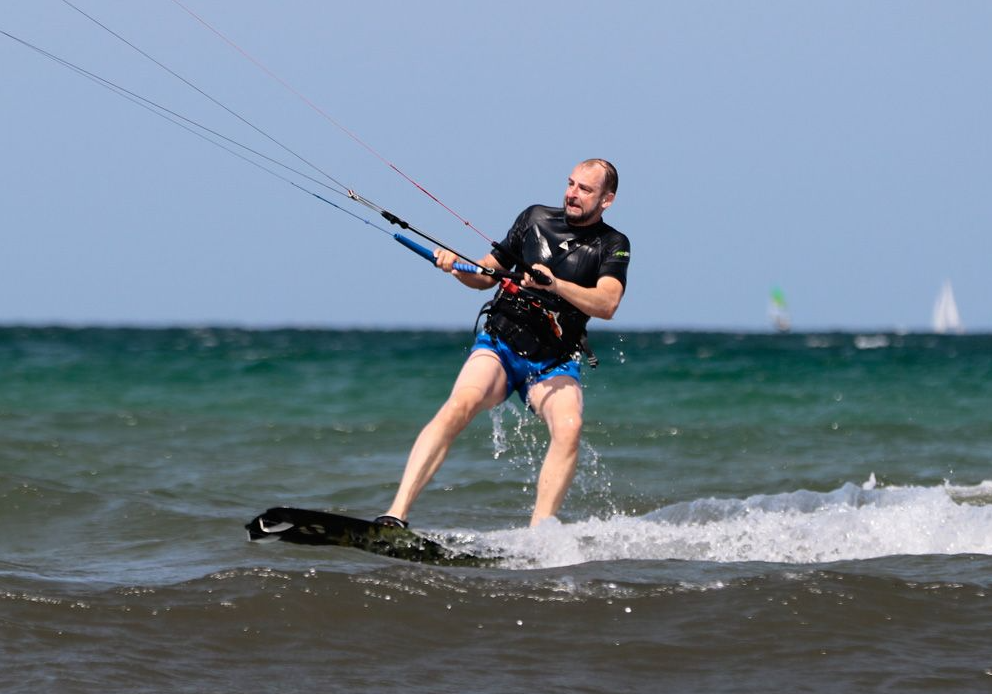 Refresher and Refinement Kitesurfing Course in Pollensa Bay gallery 7