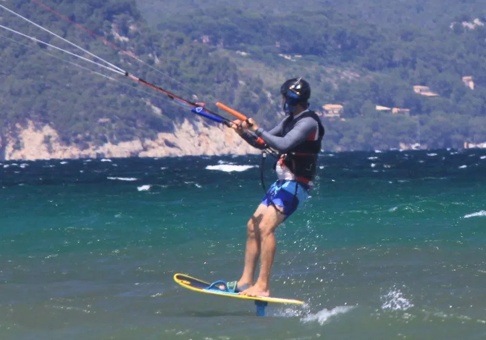 Hydrofoil Kitesurfing Class in Pollensa Bay, photo 2