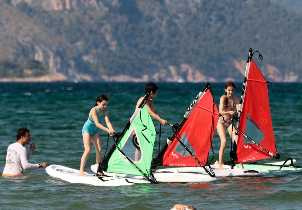 Windsurf Discovery Class in Pollensa Bay gallery 2