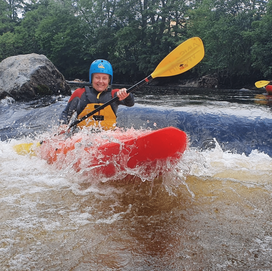 90-Minute Kayaking Adventure on the River Dee, Llangollen | adventuro
