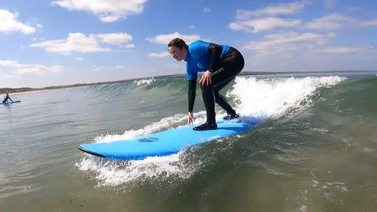 The Ultimate Beginner’s Guide to Surfing Safely